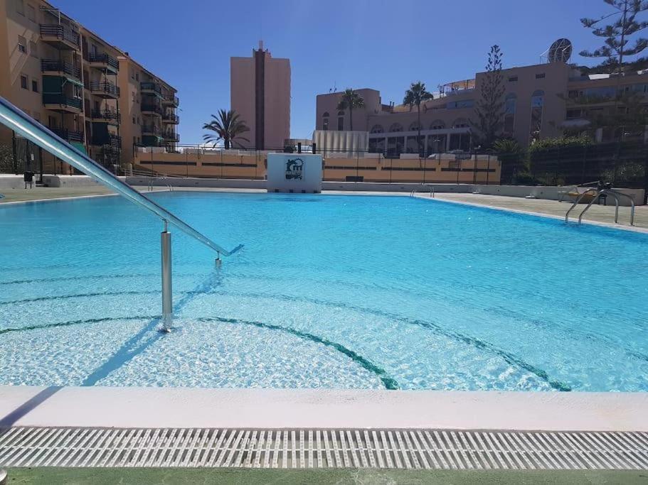 Sun Apartment - 3 Bedrooms, Priv Parking, Pool, Ac, Tv Channels, Fibre Net Лос Кристианос Экстерьер фото