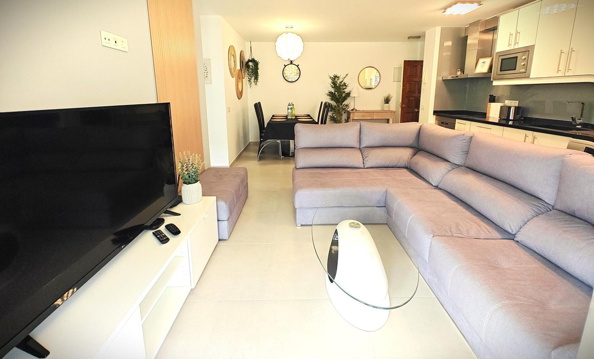 Sun Apartment - 3 Bedrooms, Priv Parking, Pool, Ac, Tv Channels, Fibre Net Лос Кристианос Экстерьер фото