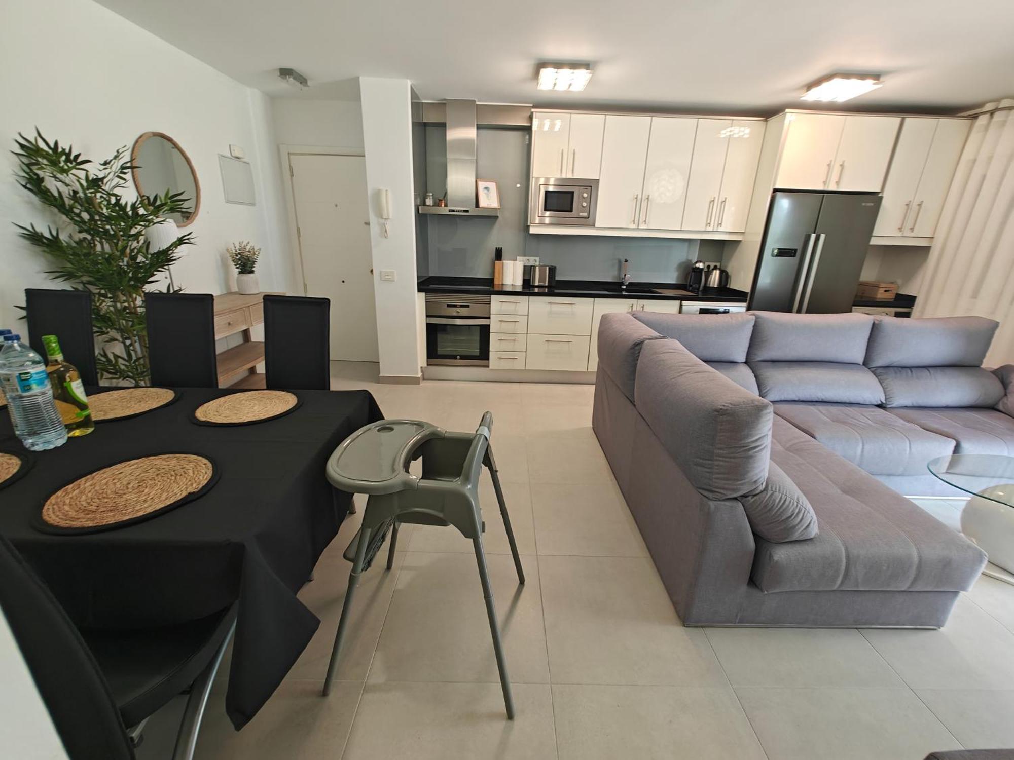 Sun Apartment - 3 Bedrooms, Priv Parking, Pool, Ac, Tv Channels, Fibre Net Лос Кристианос Экстерьер фото